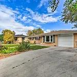 Denver Home With Large Yard Less Than 7 Mi To Downtown!