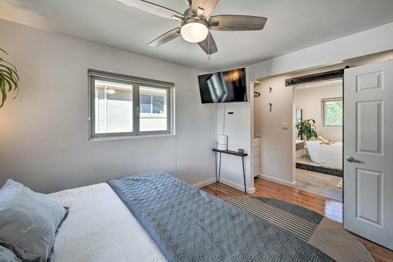 With Large Yard Less Than 7 Mi To Downtown! Denver