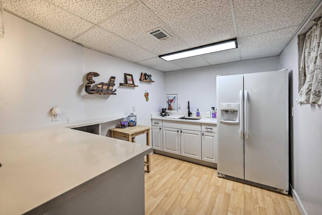 With Large Yard Less Than 7 Mi To Downtown! * Denver